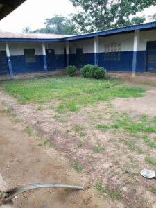 Blontuo public schools